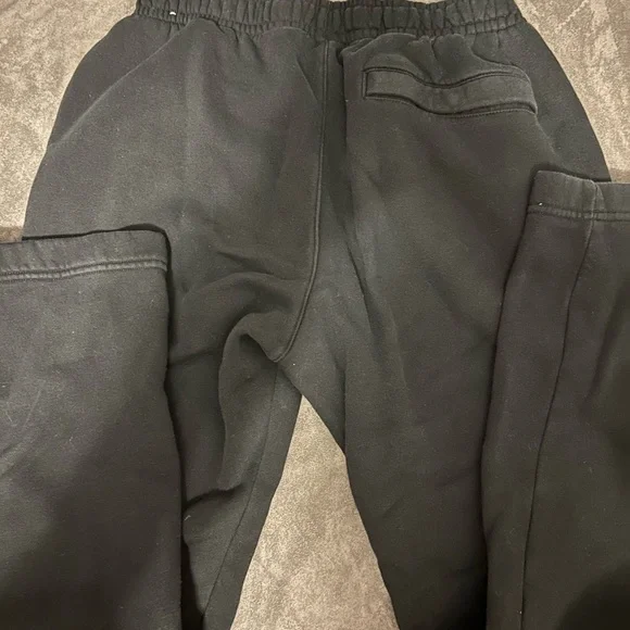 nike sweatpants - Picture 2 of 3